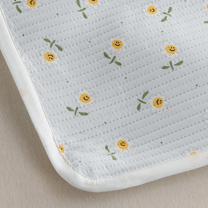 91家纺网 家纺一手货源 找家纺 圣楚家纺 2025新款亲肤舒适云朵夹棉床笠 笑脸甜心