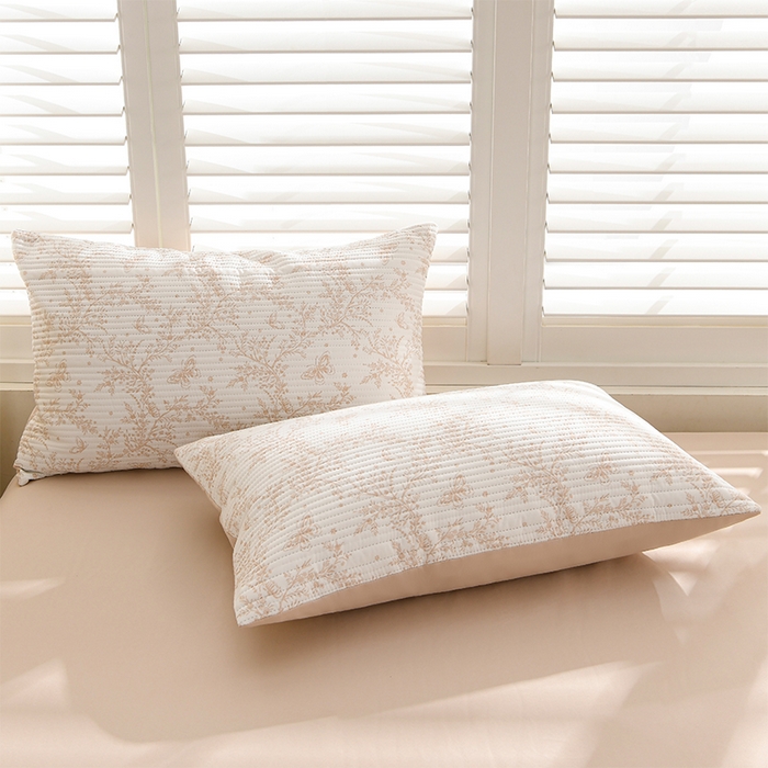 91家纺网 家纺一手货源 找家纺 圣楚家纺 2025新款亲肤舒适云朵夹棉床笠 逐风飞扬