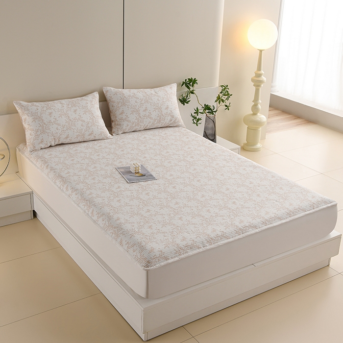 91家纺网 家纺一手货源 找家纺 圣楚家纺 2025新款亲肤舒适云朵夹棉床笠 逐风飞扬