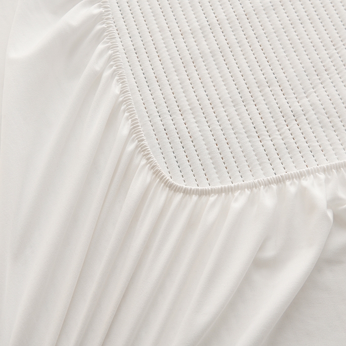 91家纺网 家纺一手货源 找家纺 圣楚家纺 2025新款亲肤舒适云朵夹棉床笠 春色恋曲