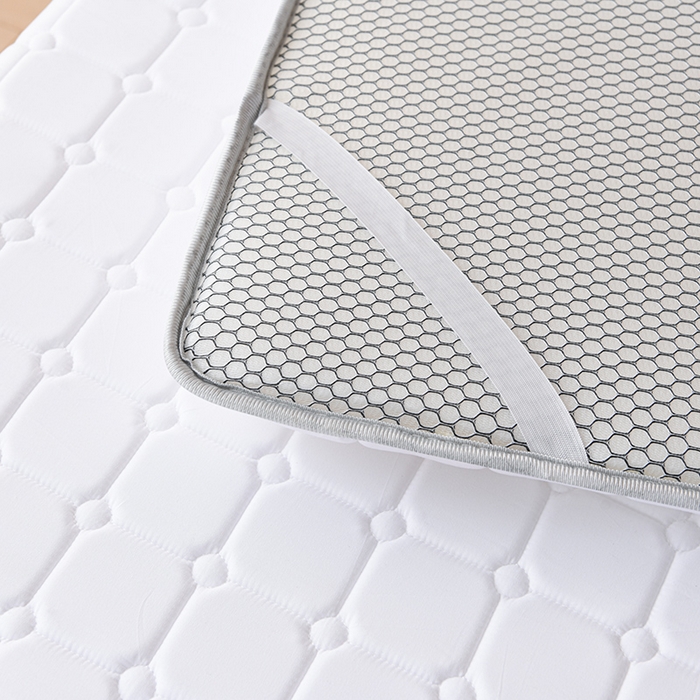 91家纺网 家纺一手货源 找家纺 美克家居 2025新款水洗棉抗压纤维棉科技床垫学生床垫 单边白