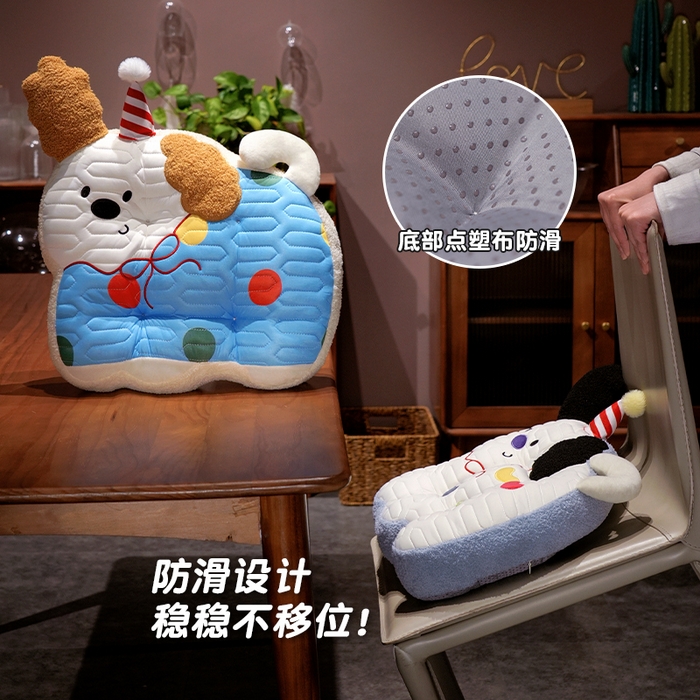 91家纺网 家纺一手货源 找家纺 仟亿莱 2025新款翘耳小狗乳胶方块坐垫 乳胶方块糖豆小狗