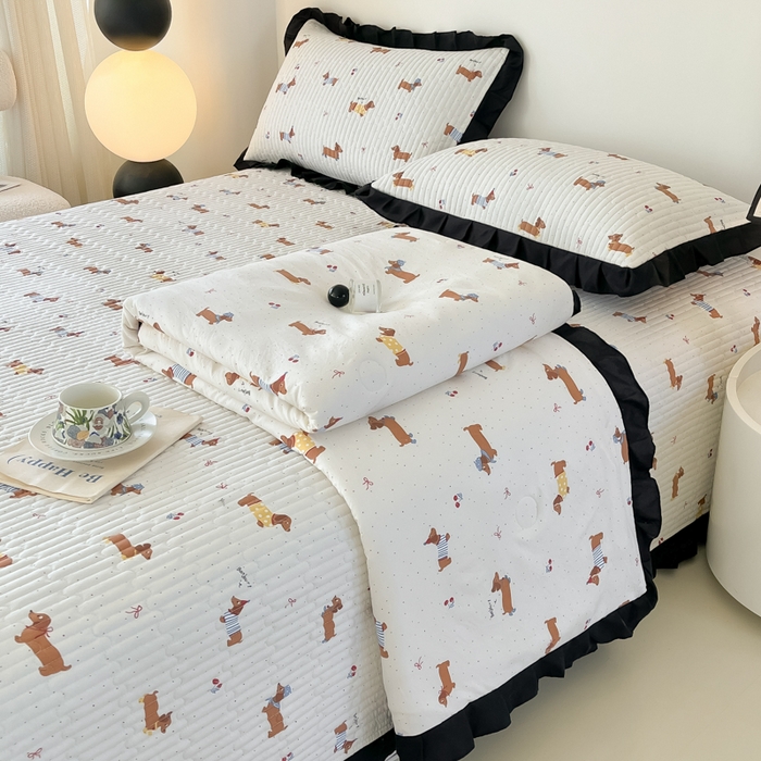 91家纺网 家纺一手货源 找家纺 同田家纺 2025新款A类水洗棉床盖夏被四件套 腊肠小狗