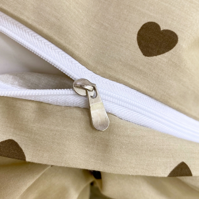 91家纺网 家纺一手货源 找家纺 金丝兔 2025新款ins小清新亲肤斜纹纯棉四件套 印花全棉夹棉床盖四件套 心恋