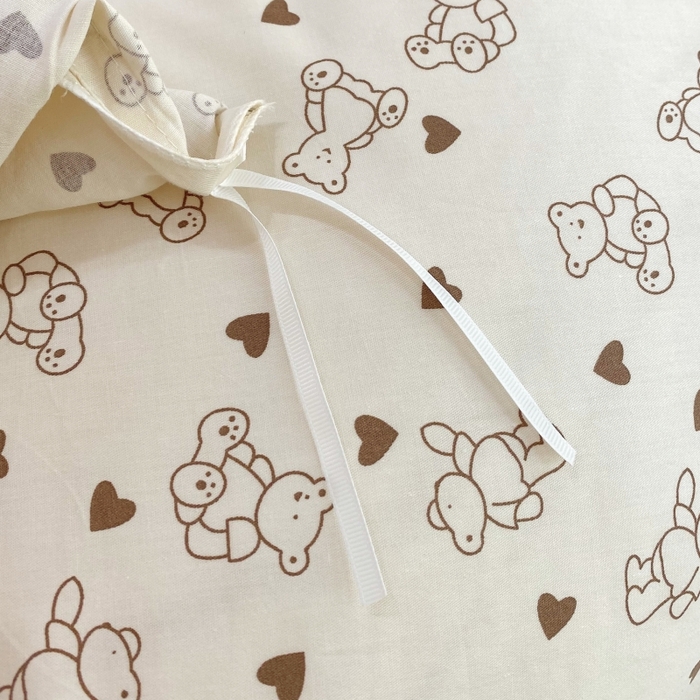 91家纺网 家纺一手货源 找家纺 金丝兔 2025新款ins小清新亲肤斜纹纯棉四件套 印花全棉夹棉床盖四件套 小熊吉米