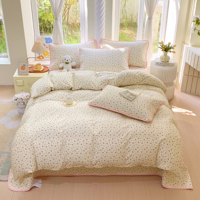 91家纺网 家纺一手货源 找家纺 金丝兔 2025新款ins小清新亲肤斜纹纯棉四件套 印花全棉夹棉床盖四件套 绿影