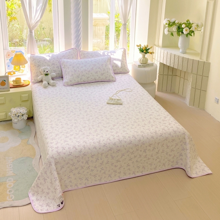 91家纺网 家纺一手货源 找家纺 金丝兔 2025新款ins小清新亲肤斜纹纯棉四件套 印花全棉夹棉床盖四件套 春风里