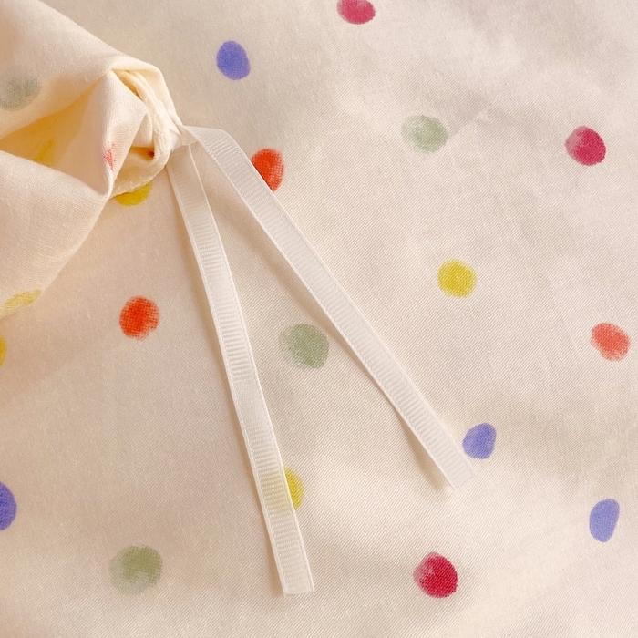 91家纺网 家纺一手货源 找家纺 金丝兔 2025新款ins小清新亲肤斜纹纯棉四件套 印花全棉夹棉床盖四件套 奶油波点