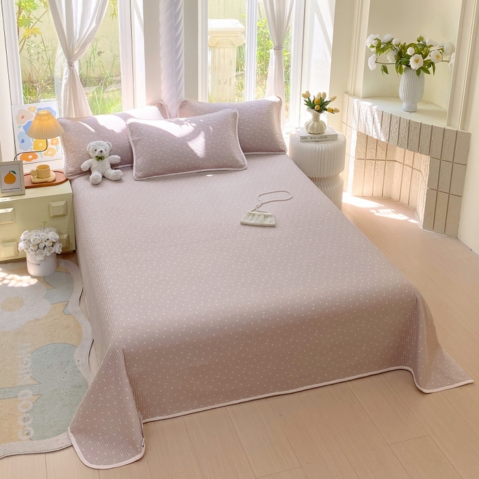 91家纺网 家纺一手货源 找家纺 金丝兔 2025新款ins小清新亲肤斜纹纯棉四件套 印花全棉夹棉床盖四件套 樱桃-粉