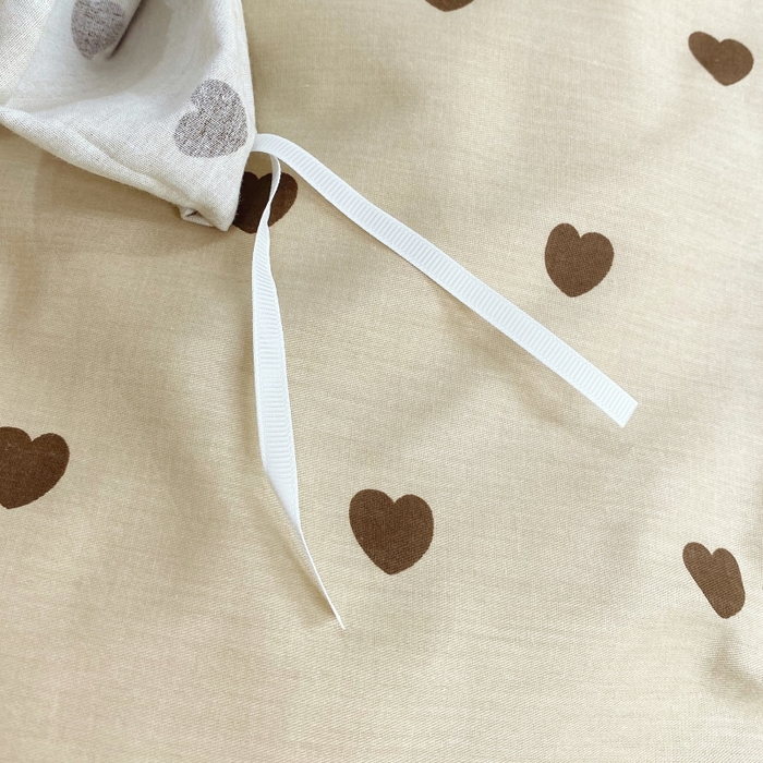 91家纺网 家纺一手货源 找家纺 金丝兔 2025新款ins小清新亲肤斜纹纯棉四件套 印花全棉夹棉床盖四件套 心恋