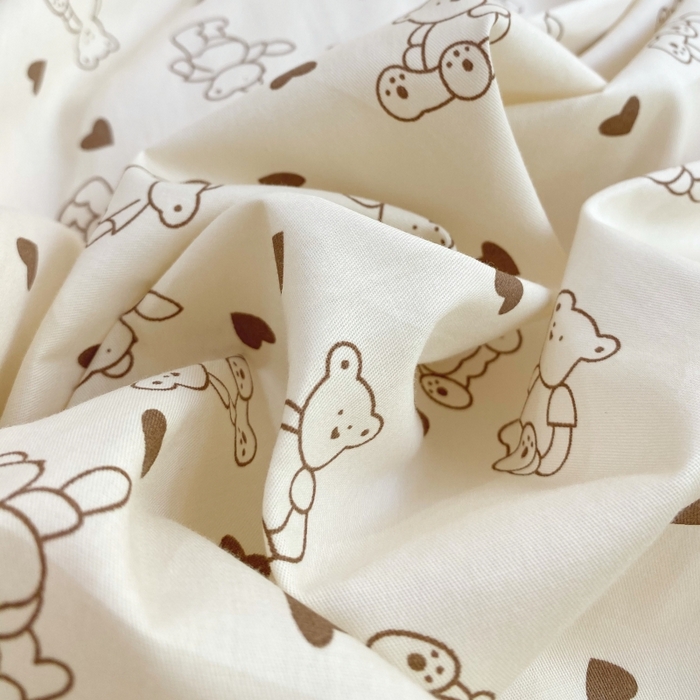 91家纺网 家纺一手货源 找家纺 金丝兔 2025新款ins小清新亲肤斜纹纯棉四件套 印花全棉夹棉床盖四件套 小熊吉米