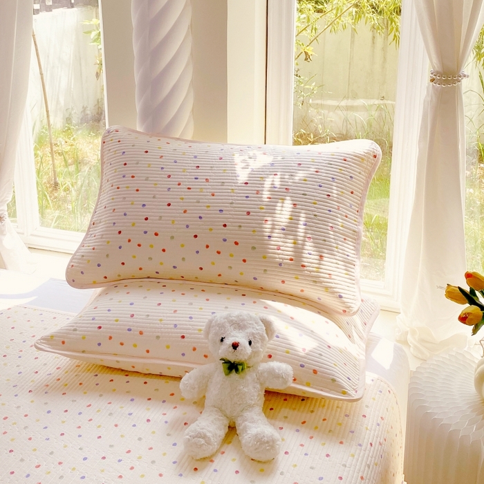 91家纺网 家纺一手货源 找家纺 金丝兔 2025新款ins小清新亲肤斜纹纯棉四件套 印花全棉夹棉床盖四件套 奶油波点