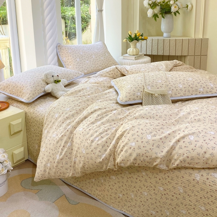 91家纺网 家纺一手货源 找家纺 （总）金丝兔 2025新款ins小清新亲肤斜纹纯棉四件套 印花全棉夹棉床盖四件套