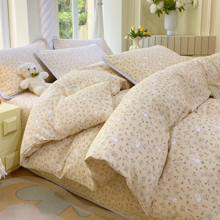 91家纺网 家纺一手货源 找家纺 金丝兔 2025新款ins小清新亲肤斜纹纯棉四件套 印花全棉夹棉床盖四件套 仙妮兔