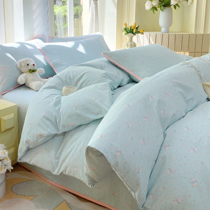 91家纺网 家纺一手货源 找家纺 金丝兔 2025新款ins小清新亲肤斜纹纯棉四件套 印花全棉夹棉床盖四件套 云兰香