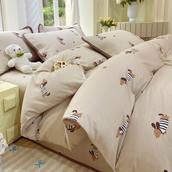 91家纺网 家纺一手货源 找家纺 金丝兔 2025新款ins小清新亲肤斜纹纯棉四件套 印花全棉夹棉床盖四件套 拉拉狗