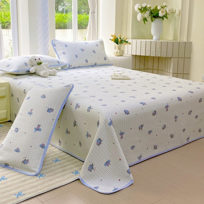 91家纺网 家纺一手货源 找家纺 金丝兔 2025新款小清新斜纹纯棉床盖 全棉夹棉床盖 床盖三件套 榻榻米抗盖绗缝加厚床单 波点大象