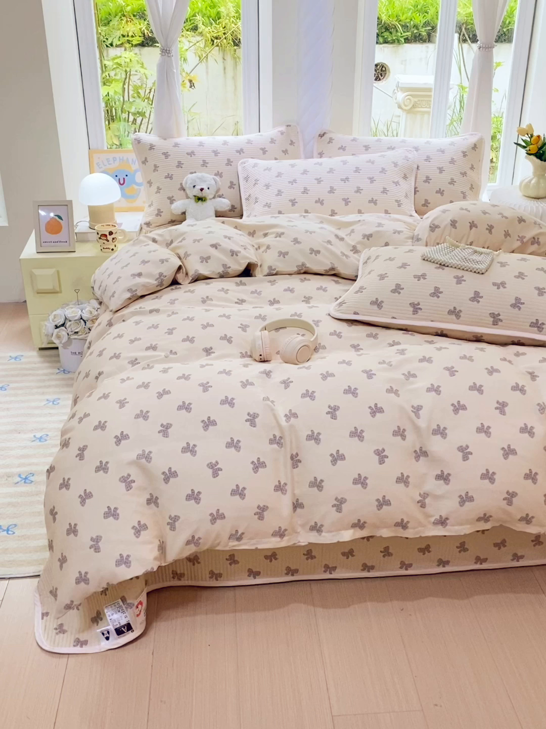 91家纺网 家纺一手货源 找家纺 金丝兔 2025新款ins小清新亲肤斜纹纯棉四件套 印花全棉夹棉床盖四件套 慕斯