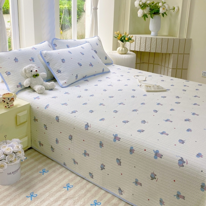 91家纺网 家纺一手货源 找家纺 金丝兔 2025新款小清新斜纹纯棉床盖 全棉夹棉床盖 床盖三件套 榻榻米抗盖绗缝加厚床单 波点大象