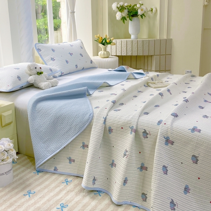 91家纺网 家纺一手货源 找家纺 金丝兔 2025新款小清新斜纹纯棉床盖 全棉夹棉床盖 床盖三件套 榻榻米抗盖绗缝加厚床单 波点大象