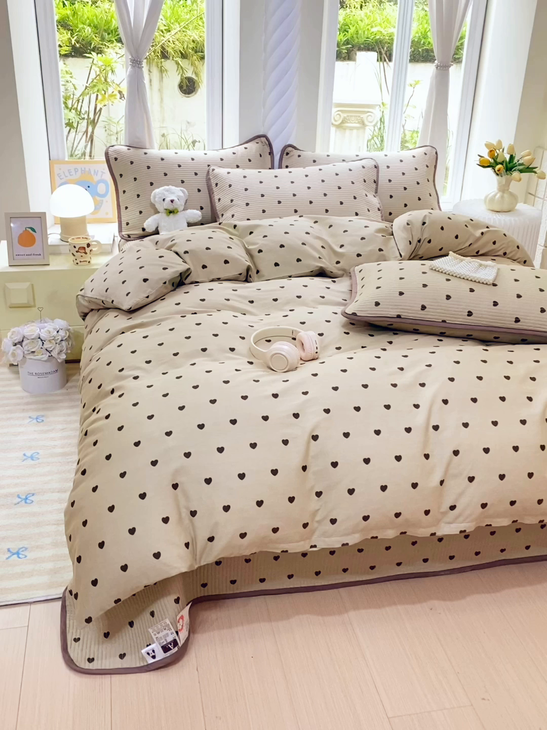 91家纺网 家纺一手货源 找家纺 金丝兔 2025新款ins小清新亲肤斜纹纯棉四件套 印花全棉夹棉床盖四件套 心恋