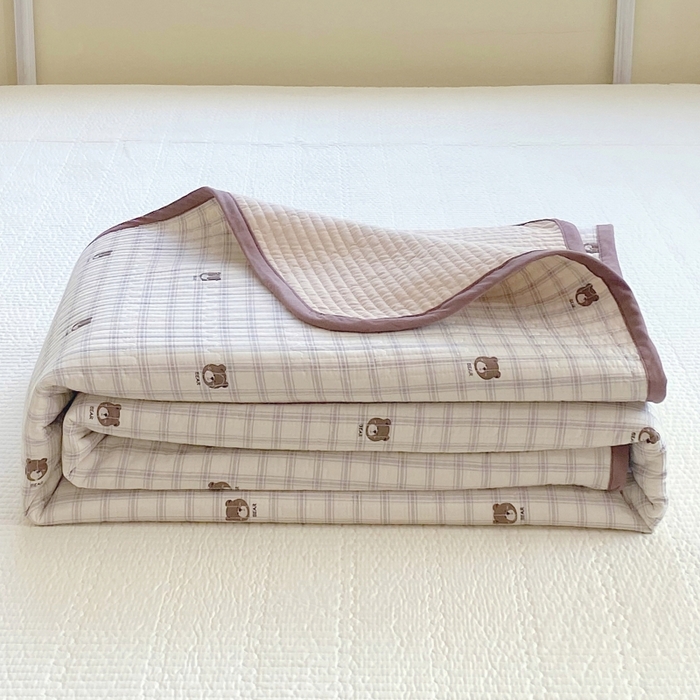 91家纺网 家纺一手货源 找家纺 金丝兔 2025新款小清新斜纹纯棉床盖 全棉夹棉床盖 床盖三件套 榻榻米抗盖绗缝加厚床单 格子熊