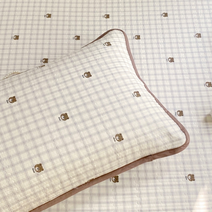 91家纺网 家纺一手货源 找家纺 金丝兔 2025新款小清新斜纹纯棉床盖 全棉夹棉床盖 床盖三件套 榻榻米抗盖绗缝加厚床单 格子熊