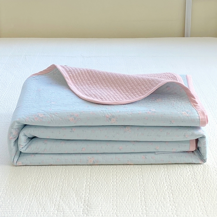 91家纺网 家纺一手货源 找家纺 金丝兔 2025新款小清新斜纹纯棉床盖 全棉夹棉床盖 床盖三件套 榻榻米抗盖绗缝加厚床单 云兰香