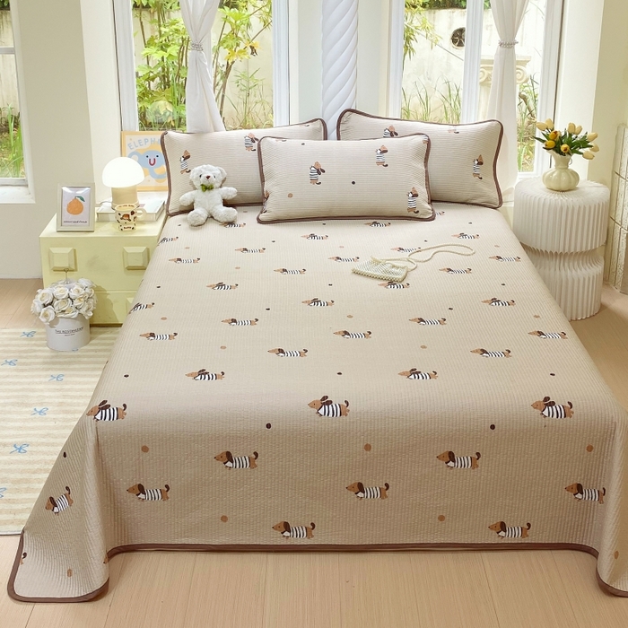 91家纺网 家纺一手货源 找家纺 金丝兔 2025新款小清新斜纹纯棉床盖 全棉夹棉床盖 床盖三件套 榻榻米抗盖绗缝加厚床单 拉拉狗