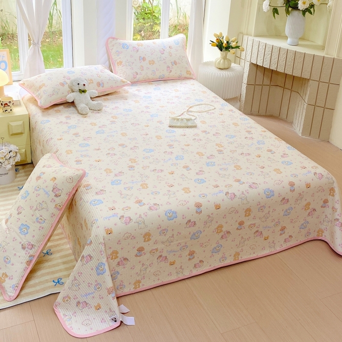 91家纺网 家纺一手货源 找家纺 金丝兔 2025新款小清新斜纹纯棉床盖 全棉夹棉床盖 床盖三件套 榻榻米抗盖绗缝加厚床单 萌宠乐园