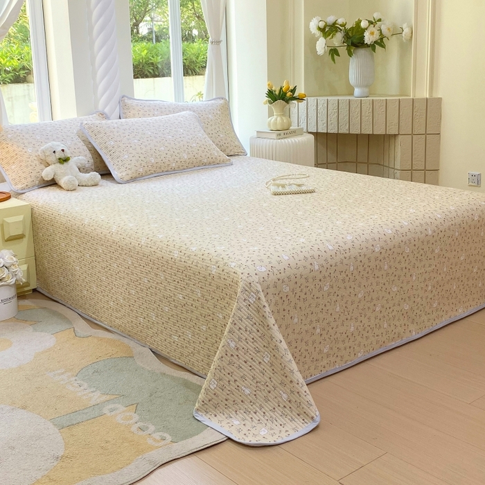 91家纺网 家纺一手货源 找家纺 金丝兔 2025新款小清新斜纹纯棉床盖 全棉夹棉床盖 床盖三件套 榻榻米抗盖绗缝加厚床单 仙妮兔