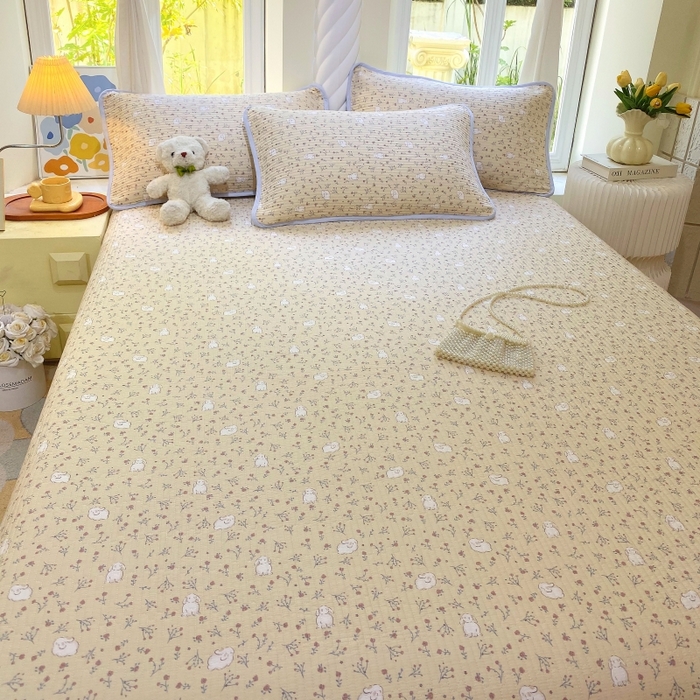 91家纺网 家纺一手货源 找家纺 金丝兔 2025新款小清新斜纹纯棉床盖 全棉夹棉床盖 床盖三件套 榻榻米抗盖绗缝加厚床单 仙妮兔