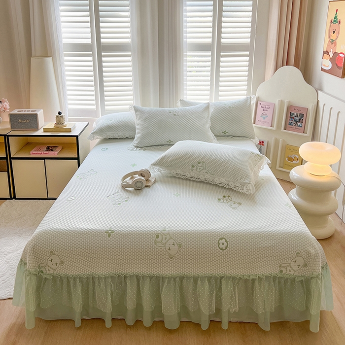 91家纺网 家纺一手货源 找家纺 网红馆（ck家纺）  2025新款简单爱 豆豆床盖三件套 呆熊绿