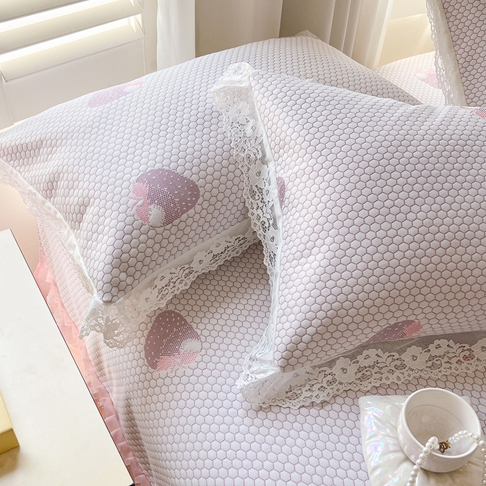 91家纺网 家纺一手货源 找家纺 网红馆（ck家纺）  2025新款简单爱 豆豆床盖三件套 草莓