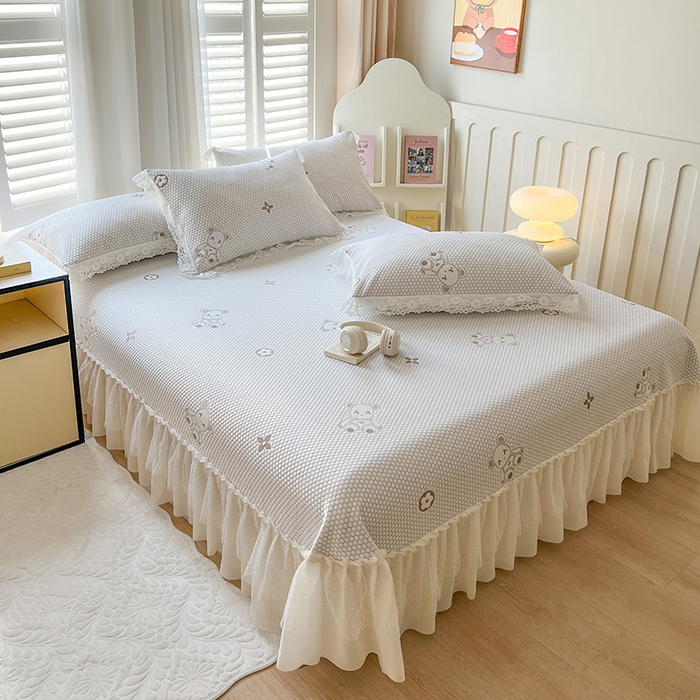 91家纺网 家纺一手货源 找家纺 网红馆（ck家纺）  2025新款简单爱 豆豆床盖三件套 呆熊灰