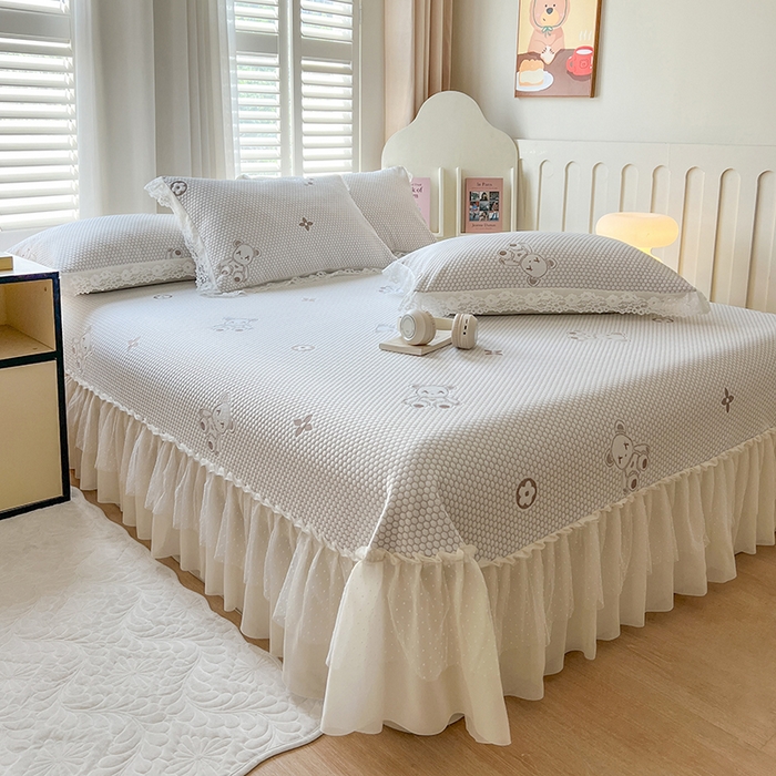 91家纺网 家纺一手货源 找家纺 网红馆（ck家纺）  2025新款简单爱 豆豆床盖三件套 呆熊灰