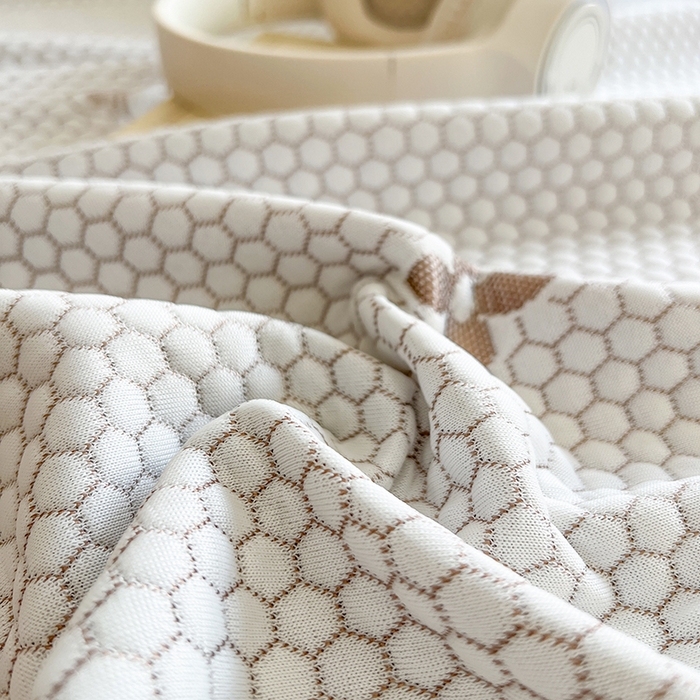 91家纺网 家纺一手货源 找家纺 网红馆（ck家纺）  2025新款简单爱 豆豆床盖三件套 呆熊灰