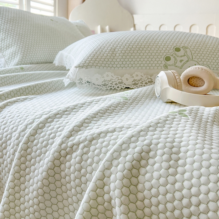 91家纺网 家纺一手货源 找家纺 网红馆（ck家纺）  2025新款简单爱 豆豆床盖三件套 呆熊绿