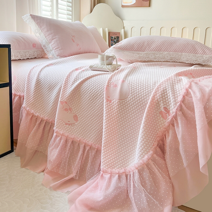 91家纺网 家纺一手货源 找家纺 网红馆（ck家纺）  2025新款简单爱 豆豆床盖三件套 卡皮粉