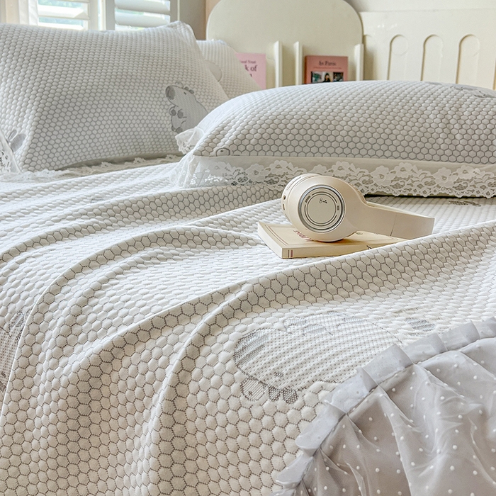 91家纺网 家纺一手货源 找家纺 网红馆（ck家纺）  2025新款简单爱 豆豆床盖三件套 卡皮灰