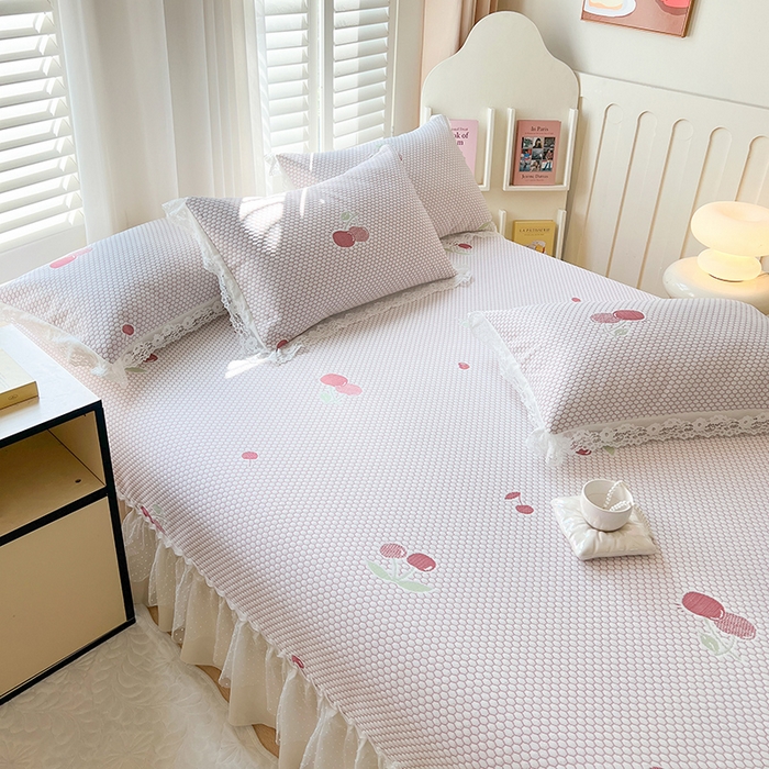 91家纺网 家纺一手货源 找家纺 网红馆（ck家纺）  2025新款简单爱 豆豆床盖三件套 樱桃