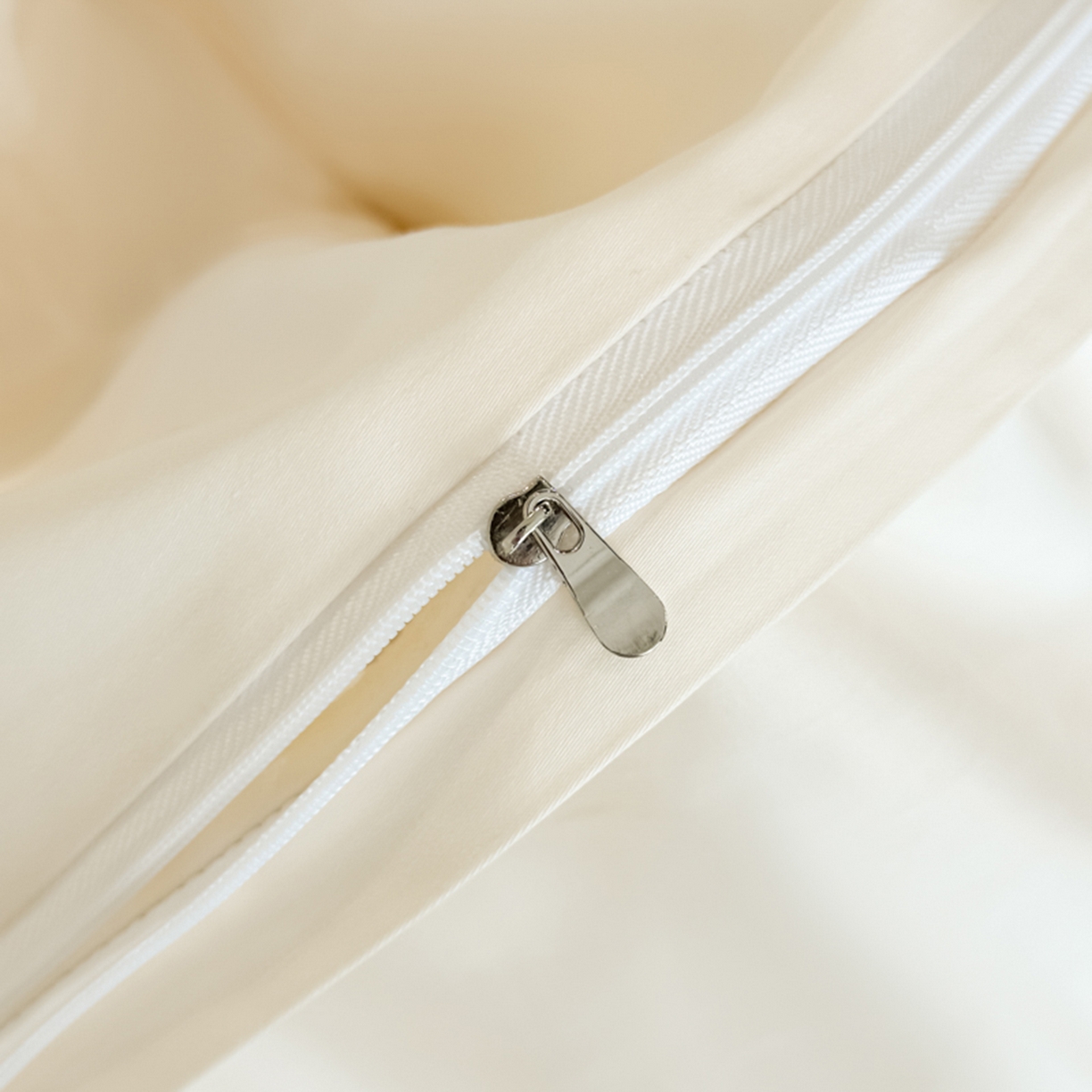 91家纺网 家纺一手货源 找家纺 魅都 2025新款100S全棉刺绣款四件套-心恋 米白