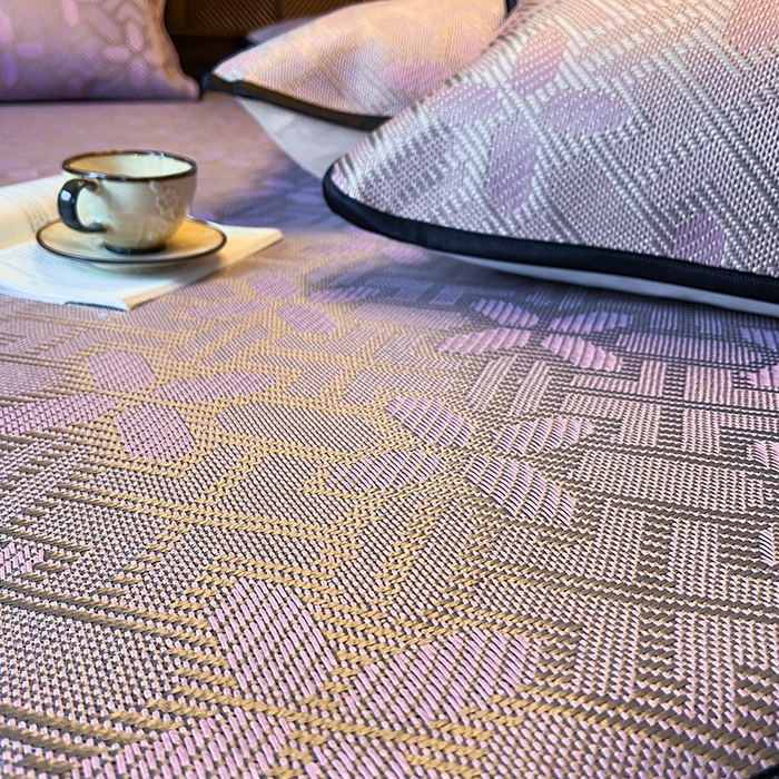 91家纺网 家纺一手货源 找家纺 网红馆2025新款夏日记忆 藤席（裙边可脱卸）卖价不得低于185元 莲红