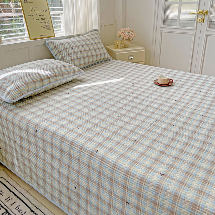 91家纺网 家纺一手货源 找家纺 （总）金丝兔 2025新款小清新亲肤印花水洗棉单床盖 夹棉床盖 床盖三件套