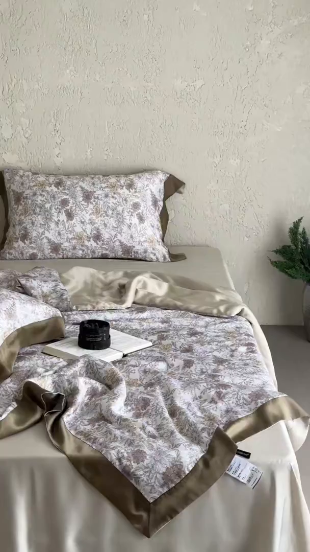 91家纺网 家纺一手货源 找家纺 （总）张公子婚庆馆 2025新款天丝数码印花夏被四件套-玫丽花田系列【控价:不低于单夏被268/288 夏被四件套368/388】