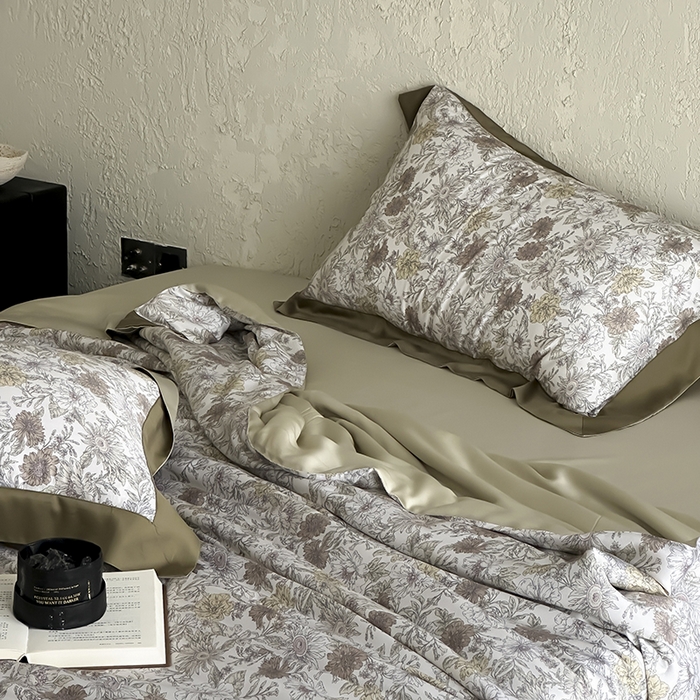 91家纺网 家纺一手货源 找家纺 （总）张公子婚庆馆 2025新款天丝数码印花夏被四件套-玫丽花田系列【控价:不低于单夏被268/288 夏被四件套368/388】