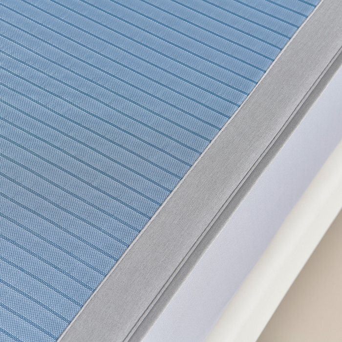 91家纺网 家纺一手货源 找家纺 小牛席业2025新款条纹爱家熊猫冰丝席（床笠款） 蓝色