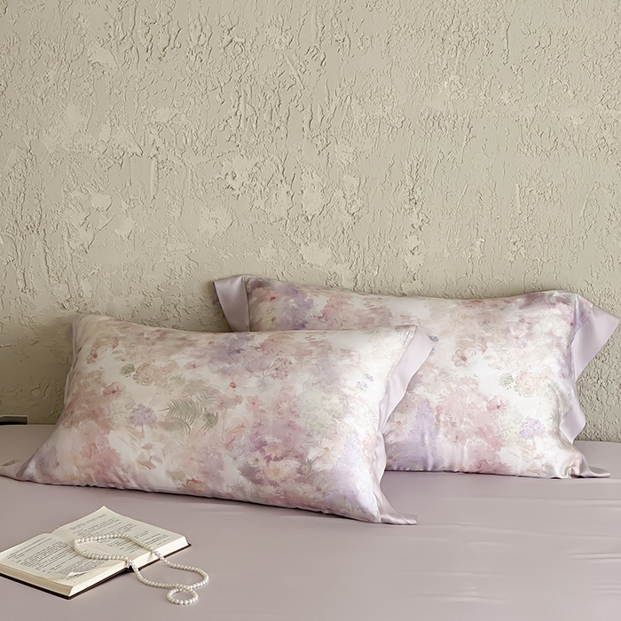 91家纺网 家纺一手货源 找家纺 张公子婚庆馆 2025新款天丝数码印花夏被四件套-玫丽花田系列【控价:不低于单夏被268/288 夏被四件套368/388】 漫花山野