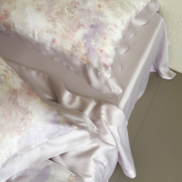 91家纺网 家纺一手货源 找家纺 张公子婚庆馆 2025新款天丝数码印花夏被四件套-玫丽花田系列【控价:不低于单夏被268/288 夏被四件套368/388】 漫花山野