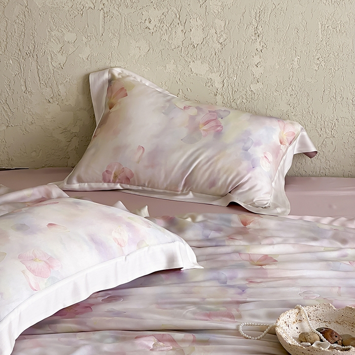 91家纺网 家纺一手货源 找家纺 张公子婚庆馆 2025新款天丝数码印花夏被四件套-玫丽花田系列【控价:不低于单夏被268/288 夏被四件套368/388】 月光蔷薇